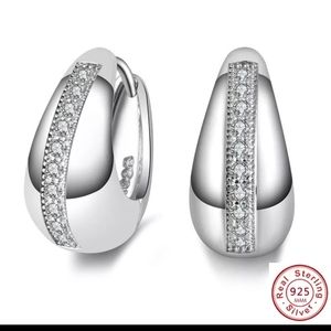 SOOLD.  925 SILVER EARRINGS,